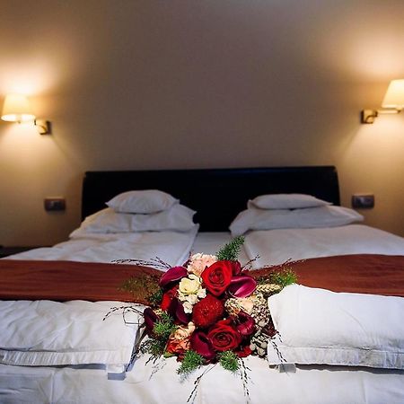 Hotel Transilvania Zilah Kültér fotó