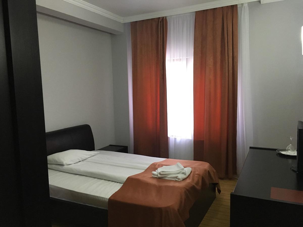 Hotel Transilvania Zilah Kültér fotó
