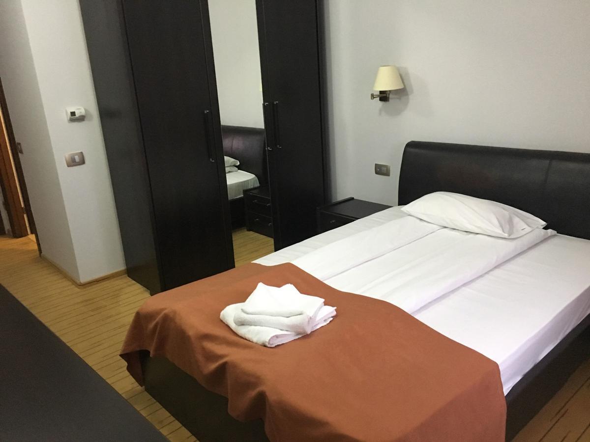 Hotel Transilvania Zilah Kültér fotó
